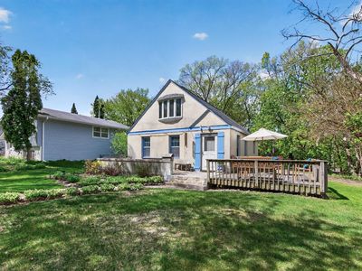 1103 Loeb St, Saint Paul, MN, 55117