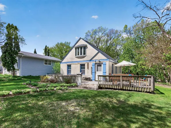 1103 Loeb St, Saint Paul, MN 55117