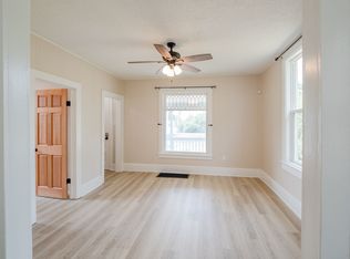 1638 B Ave NE, Cedar Rapids, IA 52402