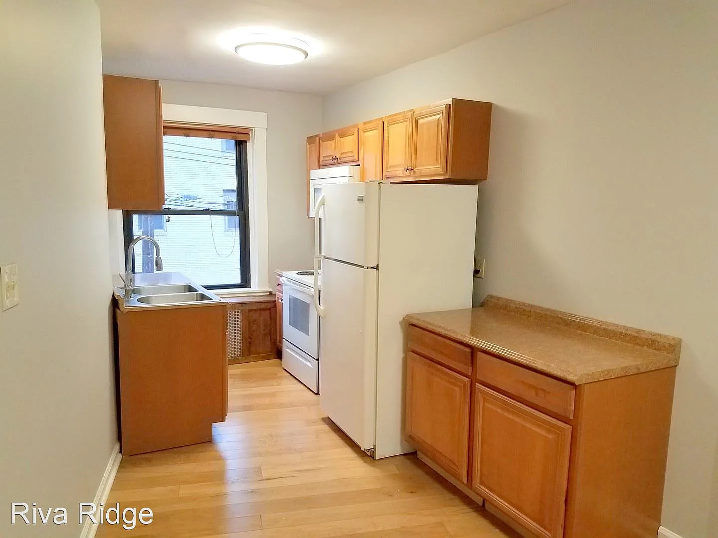 2906 Glenmore Ave #201 photo 1