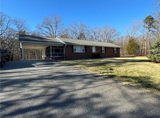 7264 Doral Dr, Tobaccoville, NC 27050