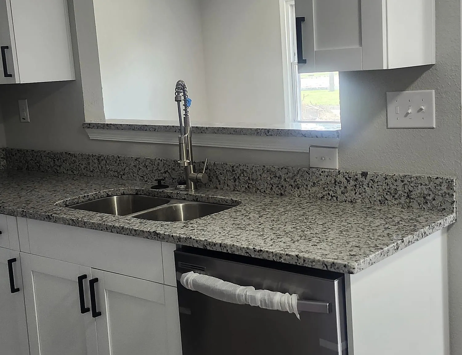 4 bed, 1521 sqft, $2,350 — Photo 4