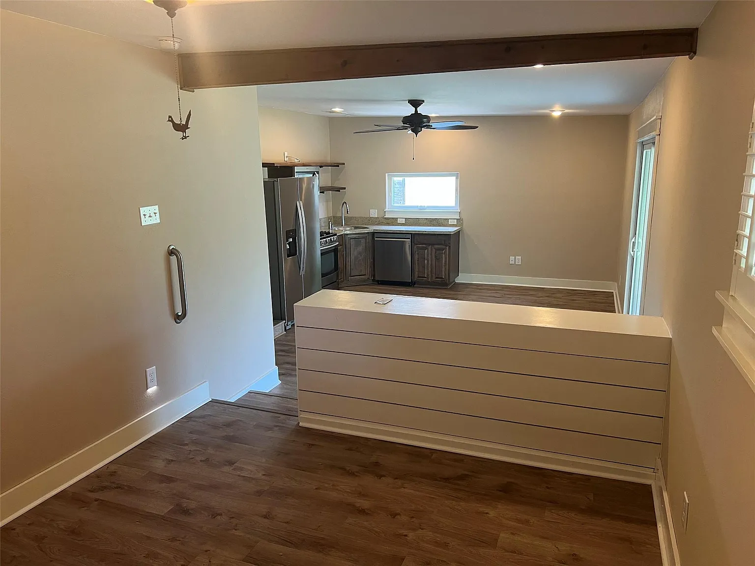 2 bed, 2.0 bath, 1240 sqft, $2,400 — Photo 4