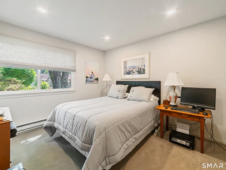 595 Heritage Vlg #B — Photo 21