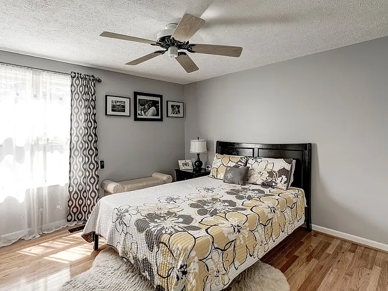 8116 Irwell Ct — Photo 17