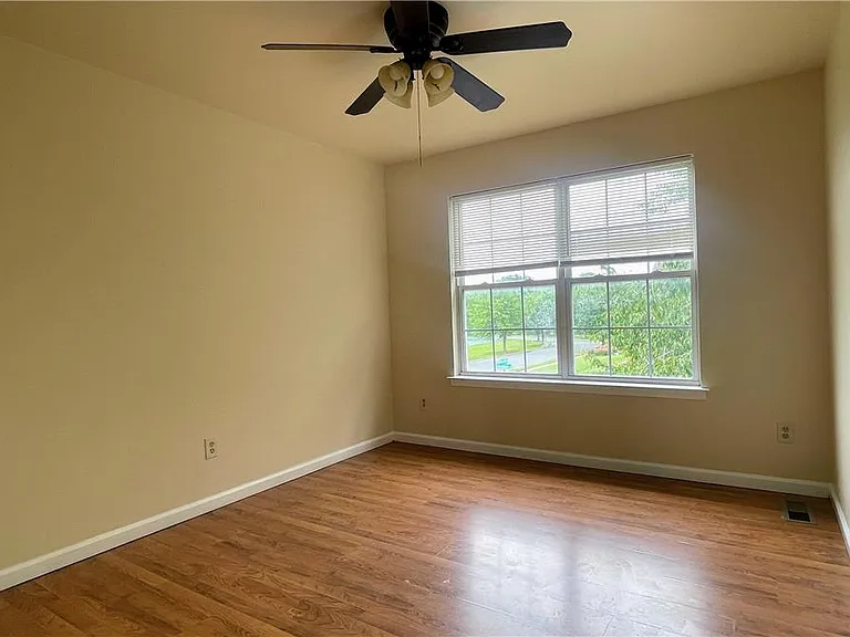 475 Celandine Dr — Photo 13