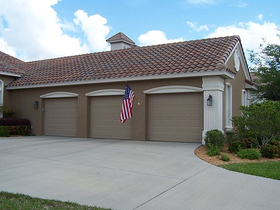 3.5 Car Garage