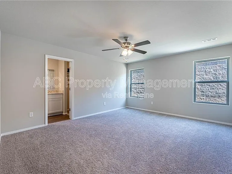 7204 SW Chestnut Hill Rd — Photo 9