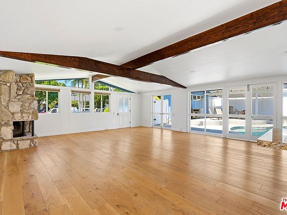 4th image of 26 Packet Rd