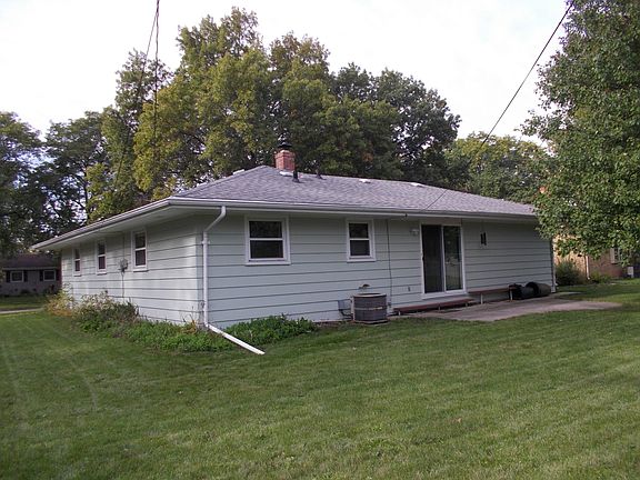 3rd image of 4628 Longmeadow Ln