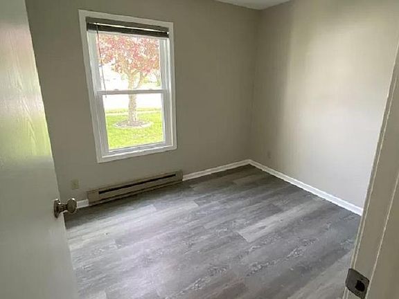 5th image of 708 Clifty Falls Ln