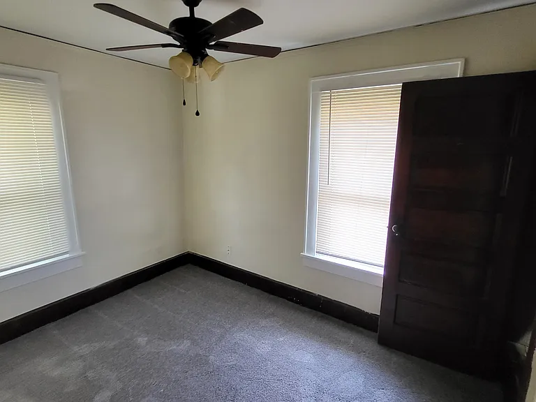 323 N Rural St — Photo 14