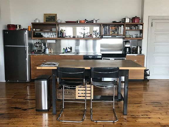 4th image of 310 N 11th St APT 4A