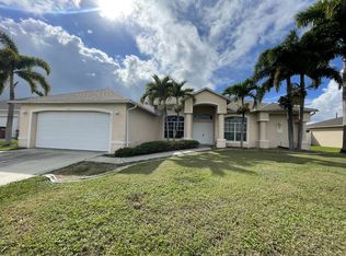 1804 El Dorado Blvd N, Cape Coral, FL 33993