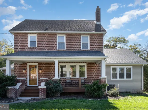 27 W Hanover St, Gettysburg, PA 17325