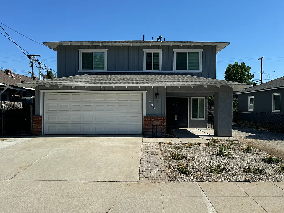 736 W Colorado Blvd