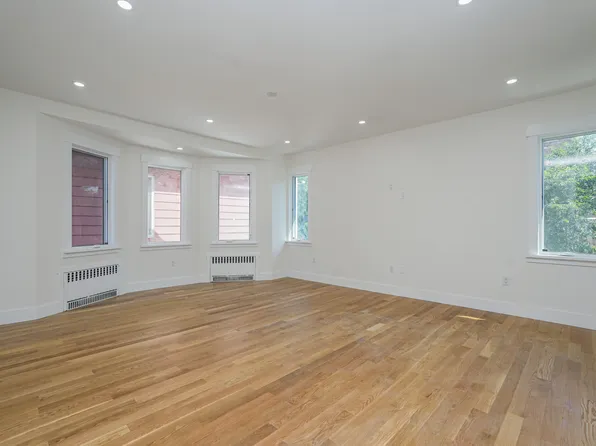 1753 East 21st Street image 29 of 49