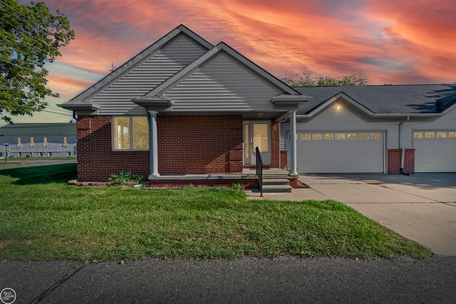 328 Heritage Way photo 1