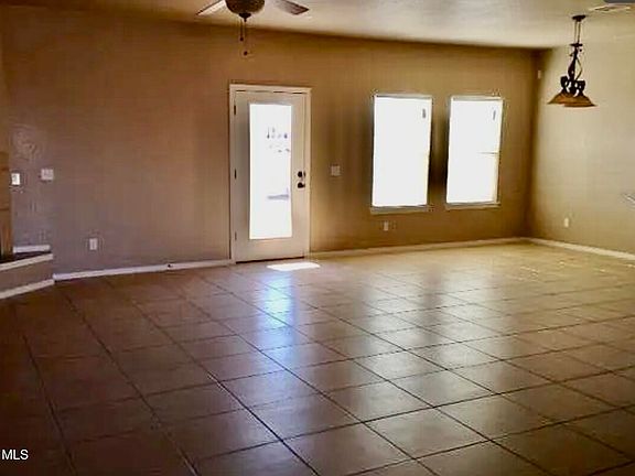 3rd image of 5904 Windermore Ct