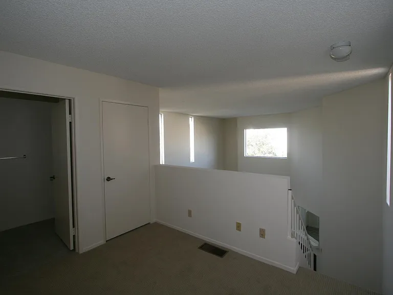 3637 Clarington Ave #213 — Photo 17