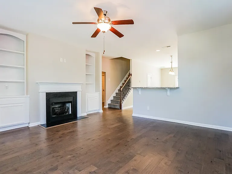 229 Lanier Pl — Photo 5