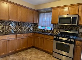 925 Swinton Ave #1, Bronx, NY 10465