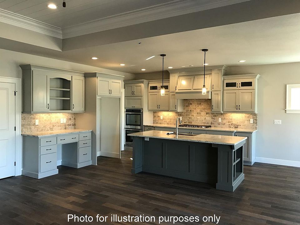 2nd image of 3825 Arizona Dr