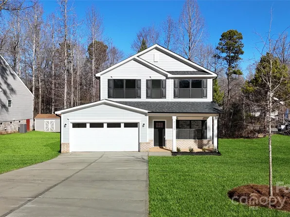 9643 Forest Dr, Charlotte, NC 28216