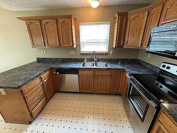 1718 King Eider Dr — Photo 11