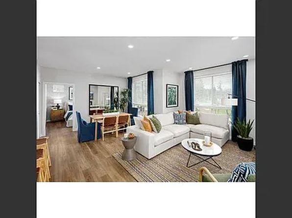 1230 Confluence Way SE #303