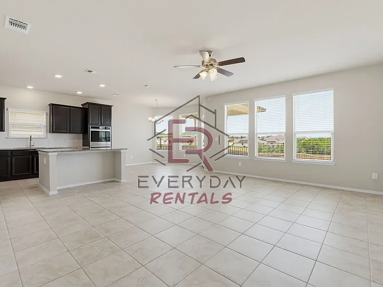 2102 Gadwall Way — Photo 4
