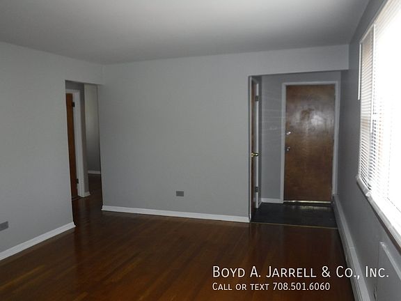 5th image of 8700 S Merrill Ave APT 2A-012-2A