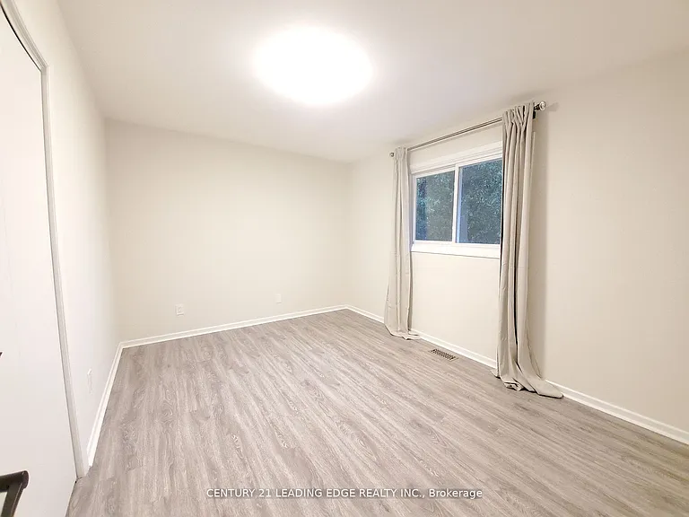 45 Bayview Dr — Photo 16