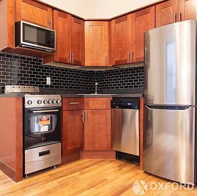 Rented by Oxford Property Group | media 7