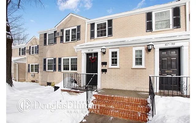 Sold by Douglas Elliman | media 15