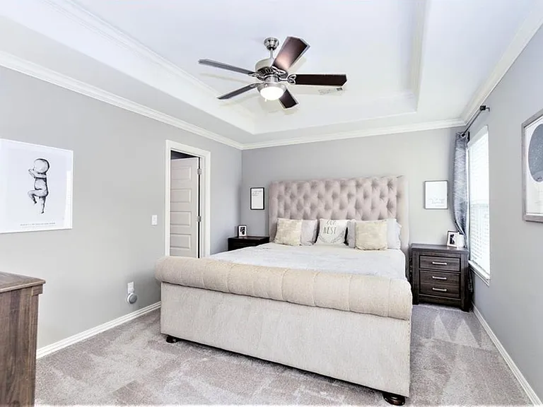 7456 Drury Ave — Photo 13