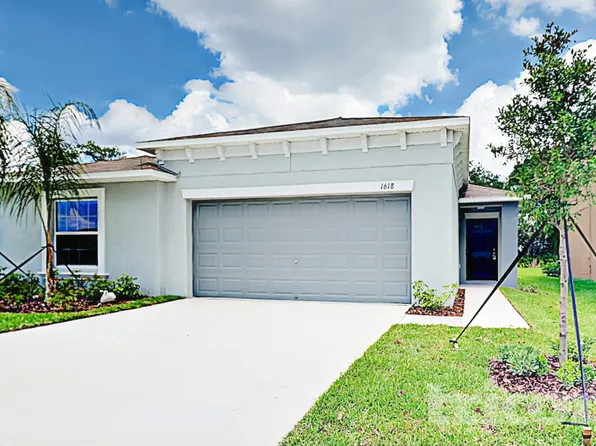 1618 Broad Winged Hawk Dr, Ruskin, FL 33570