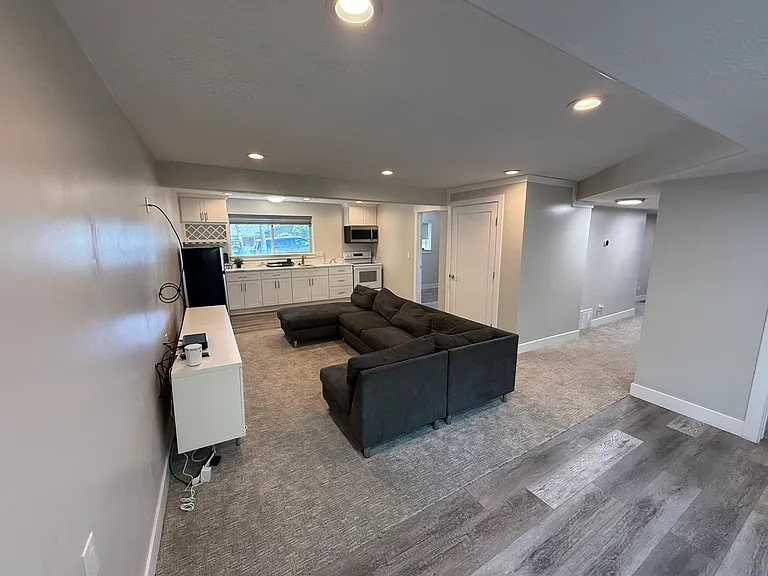3415 S Monte Verde Dr — Photo 2