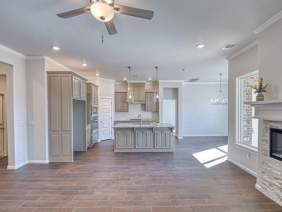 5th image of 3224 Valley Brk