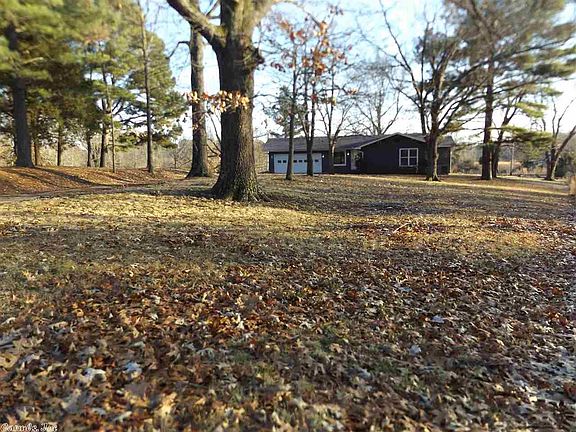 2nd image of 810 Thorne Dr