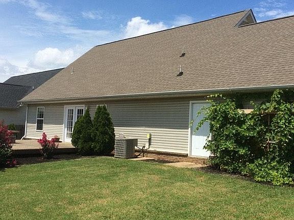 3rd image of 3431 Wellington Pl