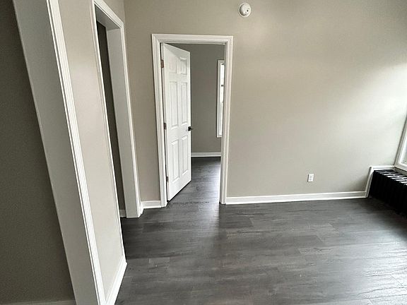 5th image of 237 E Highland St APT 404