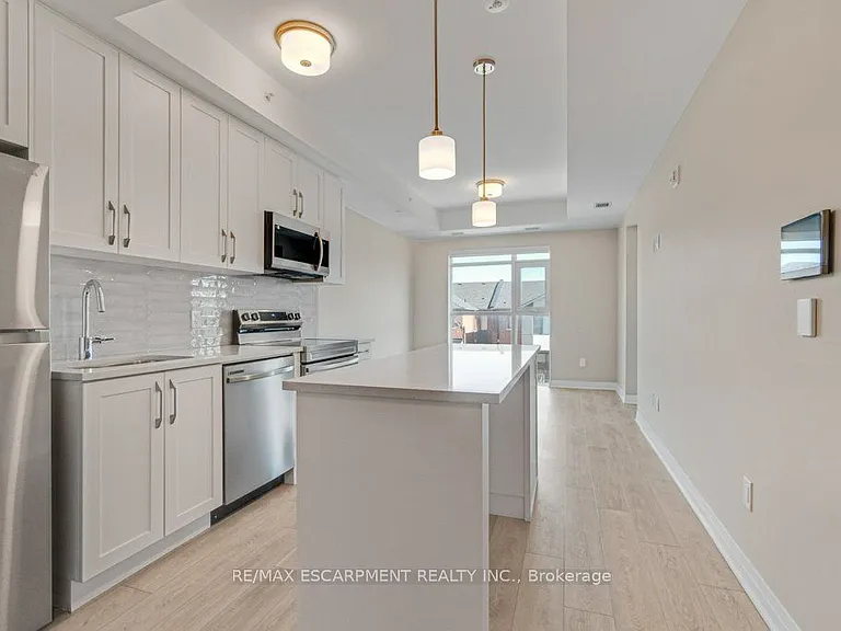 480 Gordon Krantz Ave #303 — Photo 9