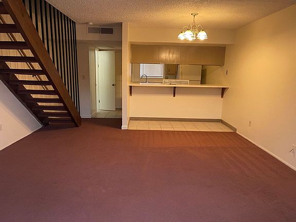 4th image of 4400 Tierra Verde St APT D