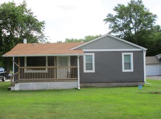 1325 E Miller St, Griffith, IN 46319