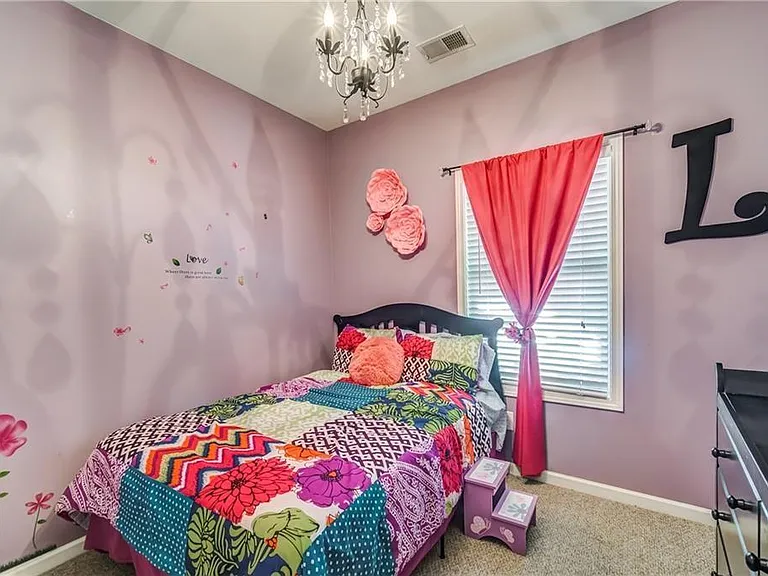 224 W Marietta St — Photo 11
