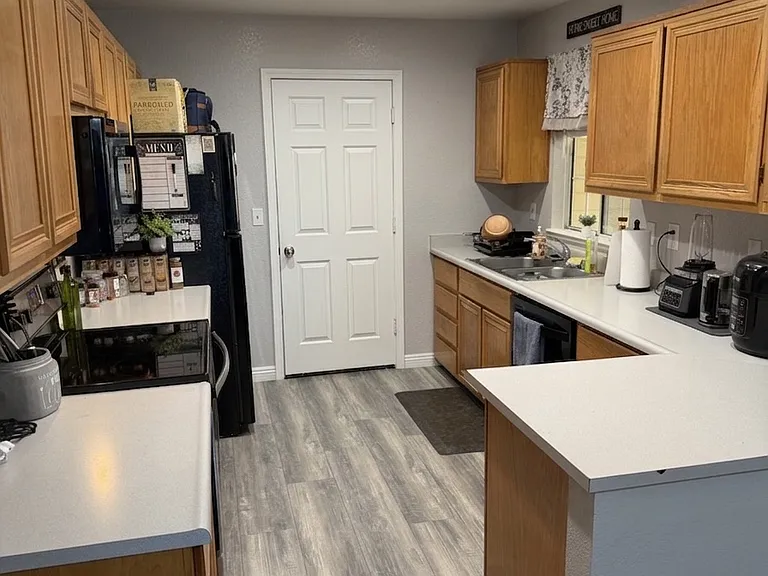 1654 Wildflower Cir — Photo 3