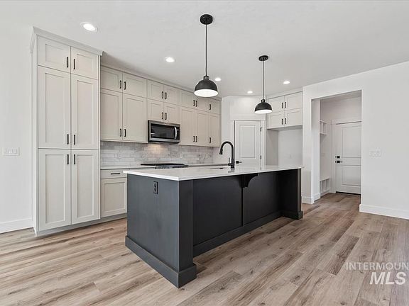 5th image of 11162 S Corballis Ln