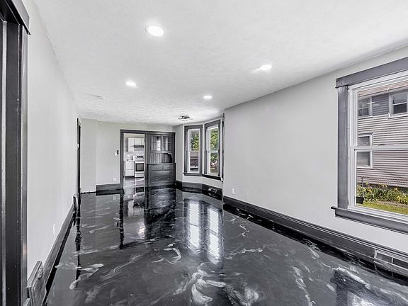 5th image of 75 W 23rd St