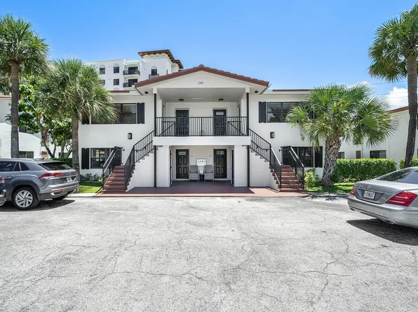 240 SW 7th St APT 11, Boca Raton, FL 33432